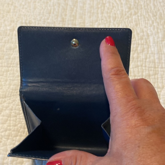 Like brand new LV wallet Excellent condition - Picture 3 of 6